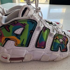 Nike Air “Peace, love and basketball” uptempo youth Sneakers